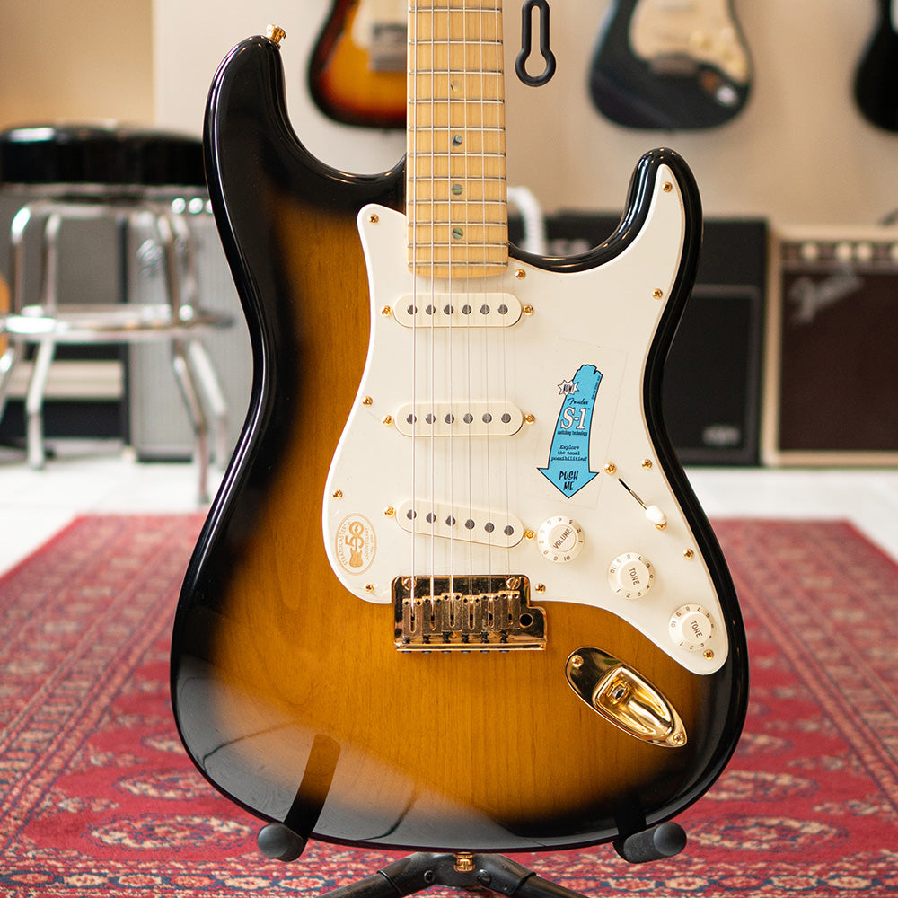 2004 Fender USA 50th Anniversary Stratocaster 2 Tone Sunburst Mint