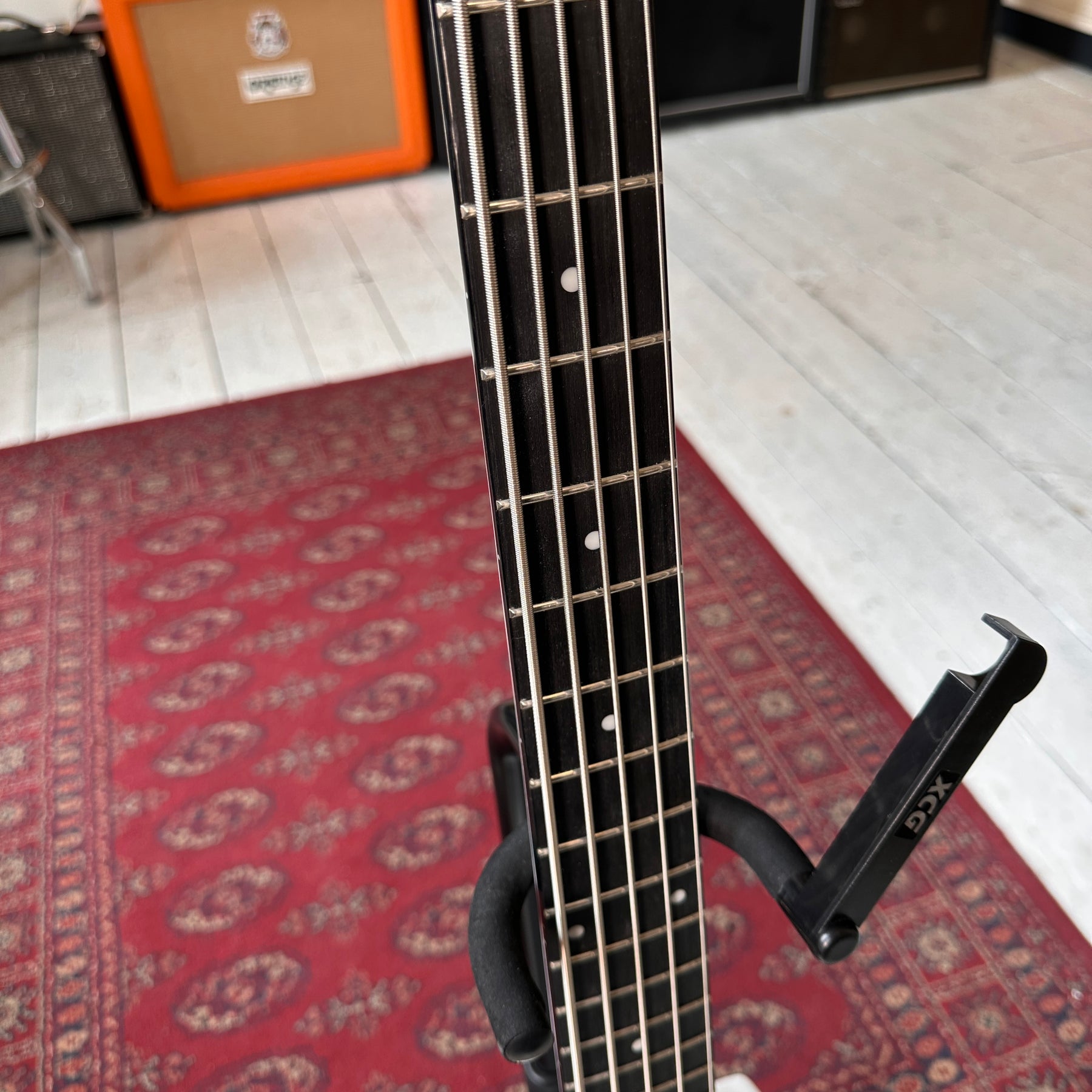 Steinberger Spirit Collection XT-25 5 String Headless Bass - Arctic White - Preowned