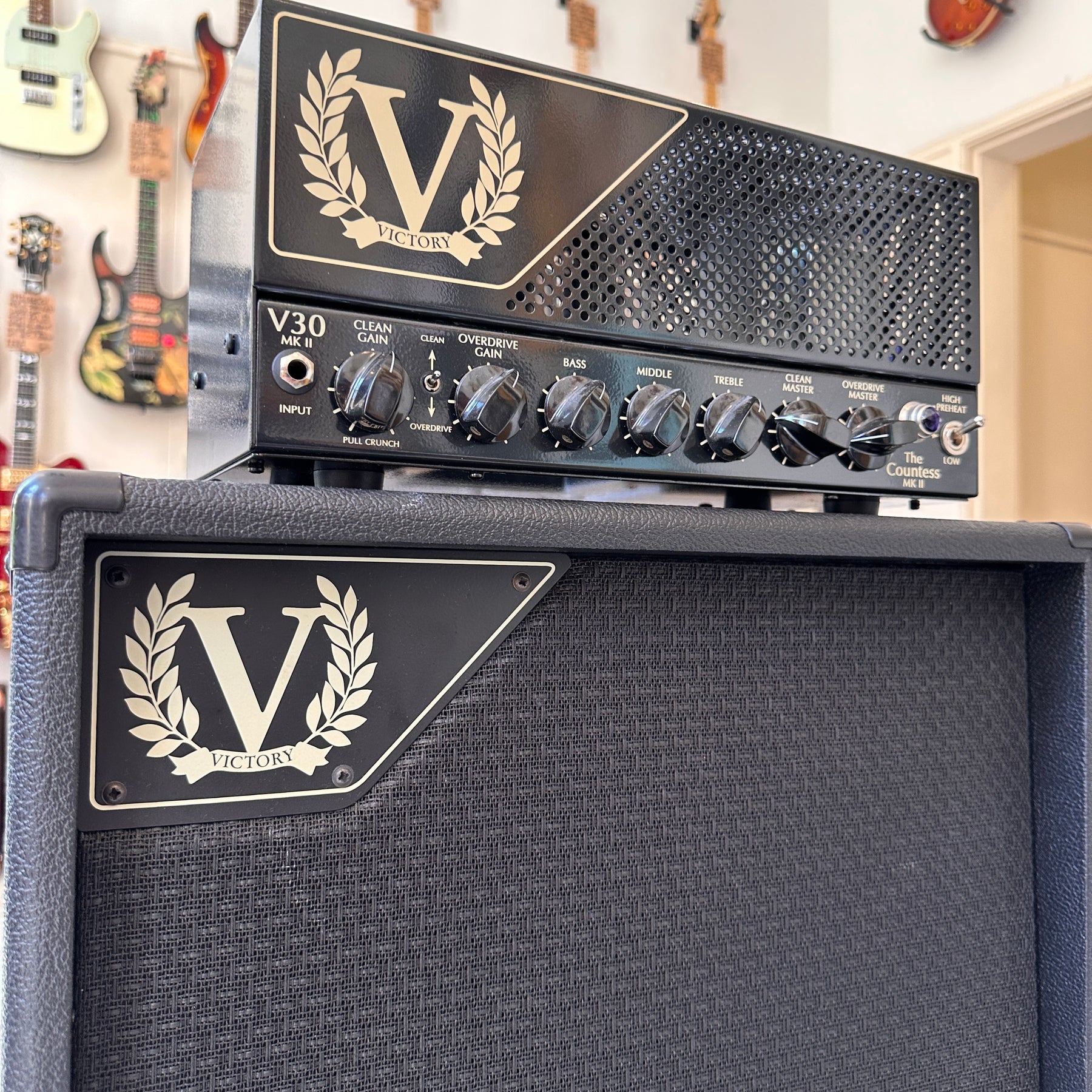 Victory V30 The Countess MKII Head + V212VV Cabinet - Preowned