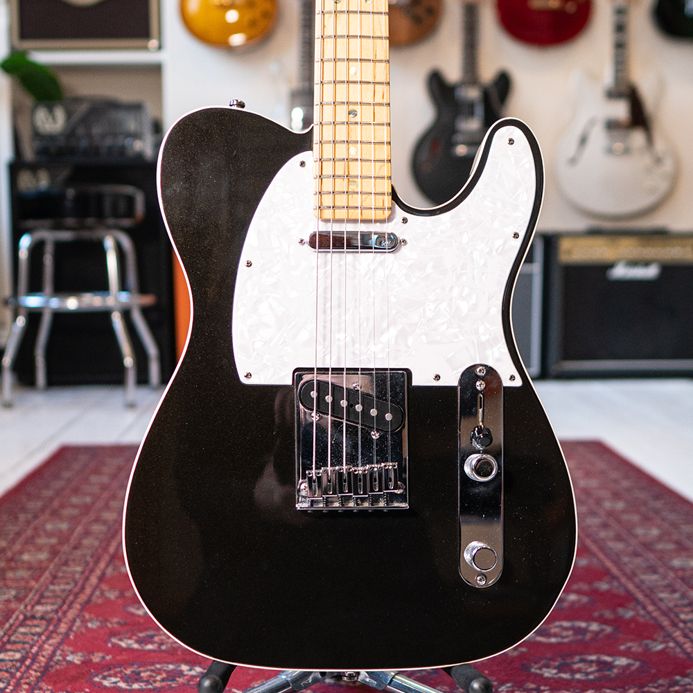 2004 Fender American Deluxe Telecaster - Montego Black - Hard Case - Preowned