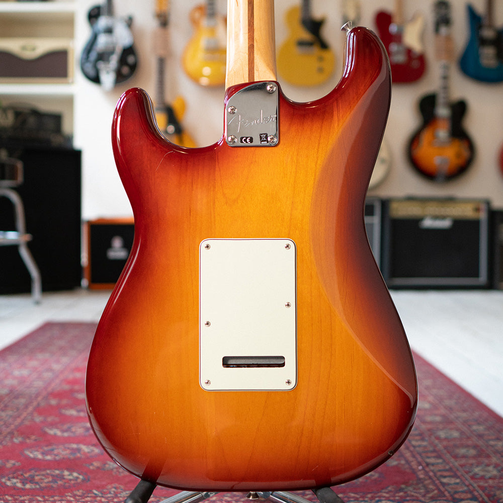 2016 Fender Deluxe Stratocaster HSS Sienna Sunburst - Gig Bag - Preowned