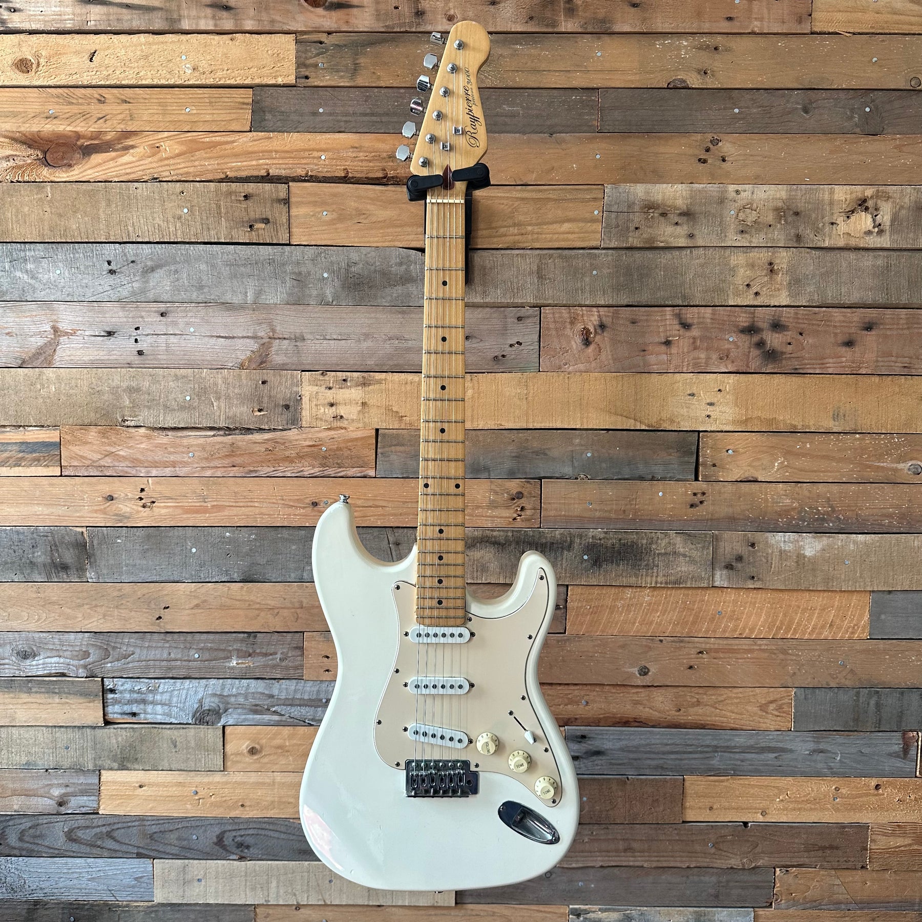 Raypierre Stratocaster Copy Electric Guitar - White - Preowned