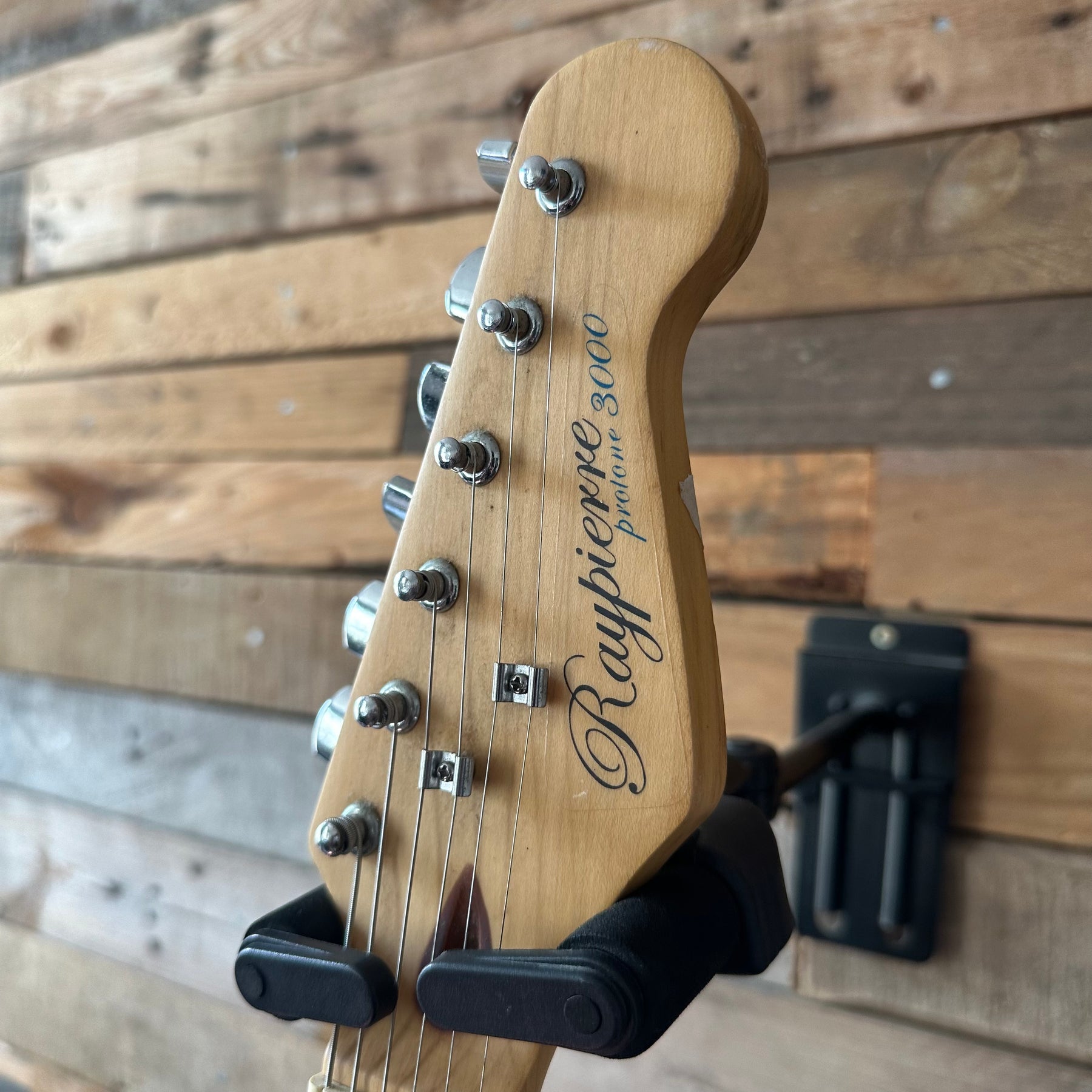Raypierre Stratocaster Copy Electric Guitar - White - Preowned