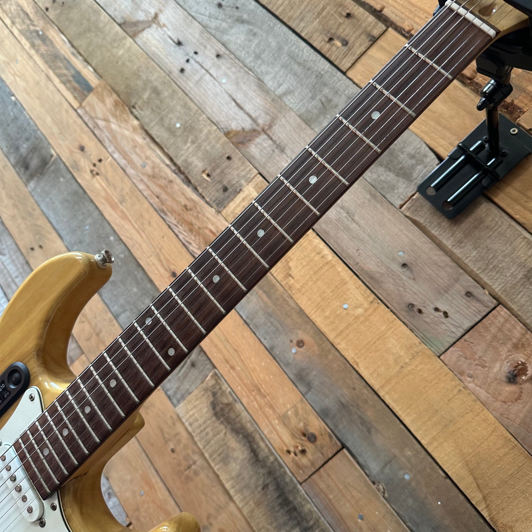 Shine Stratocaster Copy Electric Guitar - Natural - Preowned
