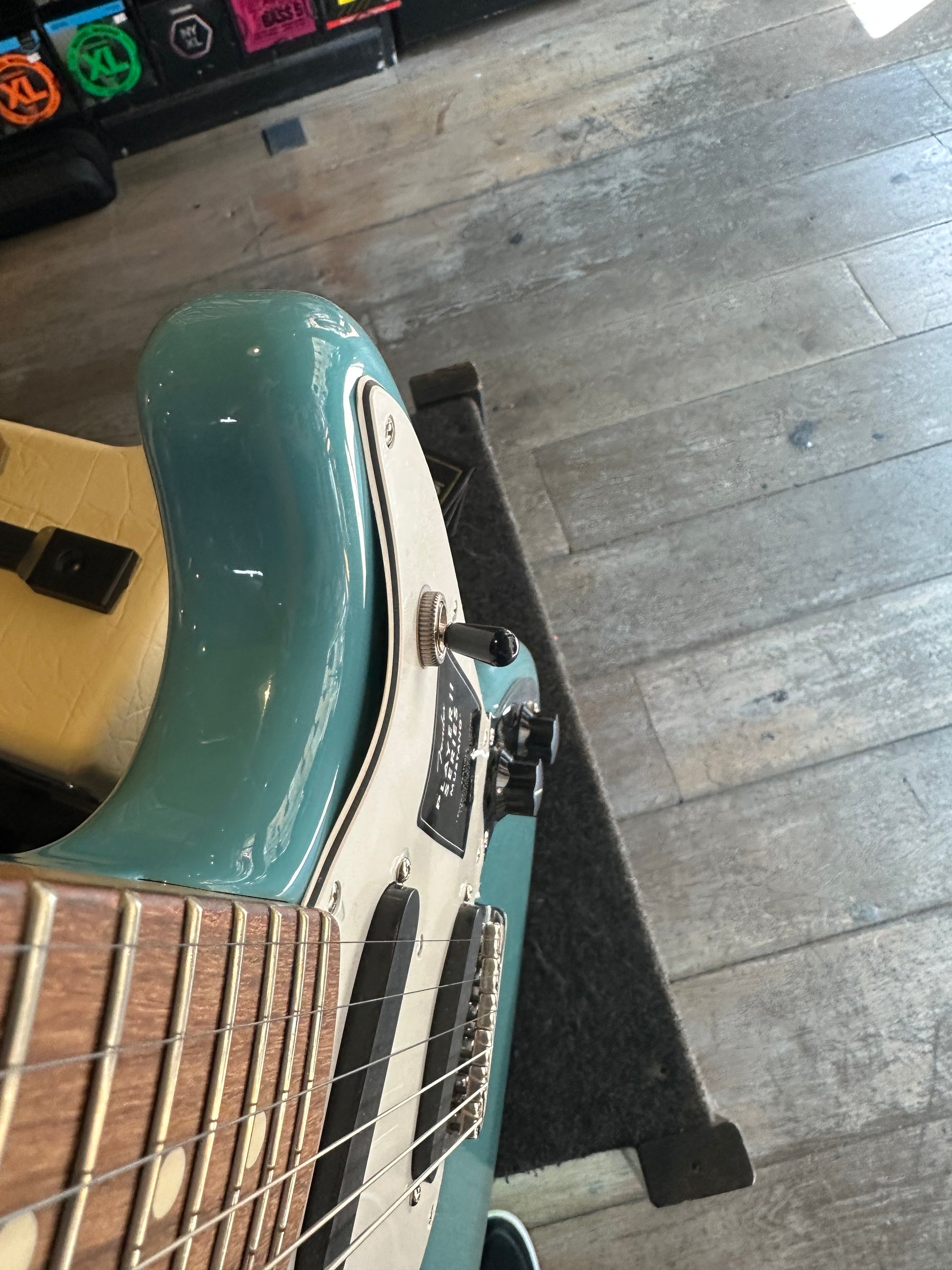 Fender Player II Mustang - Rosewood Fingerboard - Aquatone Blue - B Stock