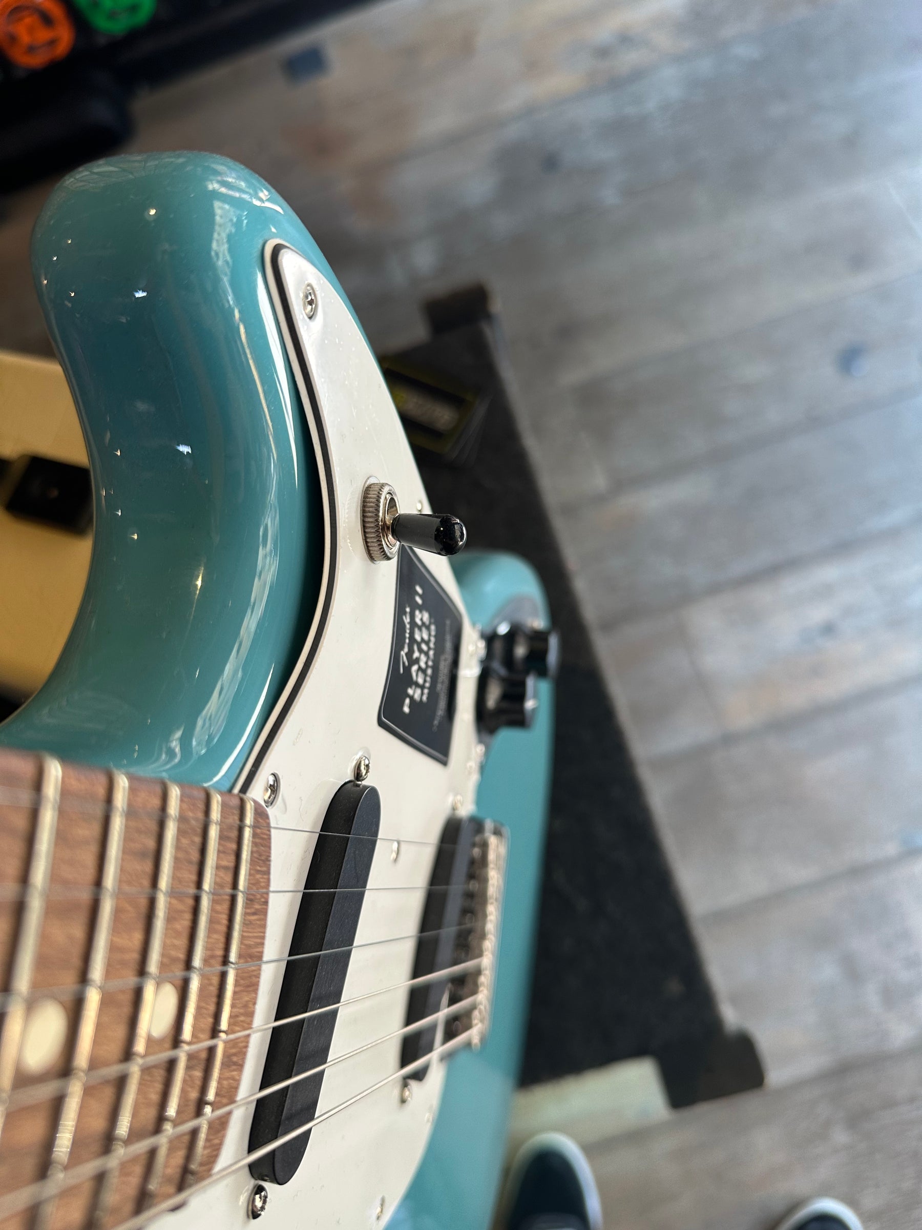 Fender Player II Mustang - Rosewood Fingerboard - Aquatone Blue - B Stock