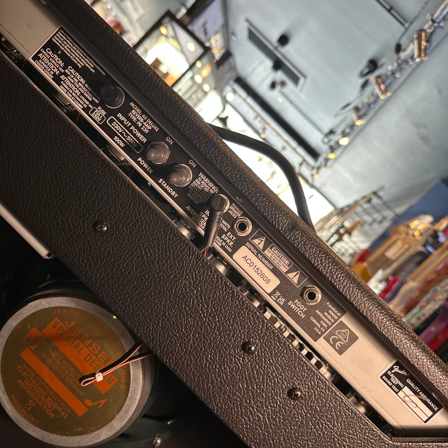 Fender '65 Deluxe Reverb Amp - 22 Watt Valve Combo - Preowned