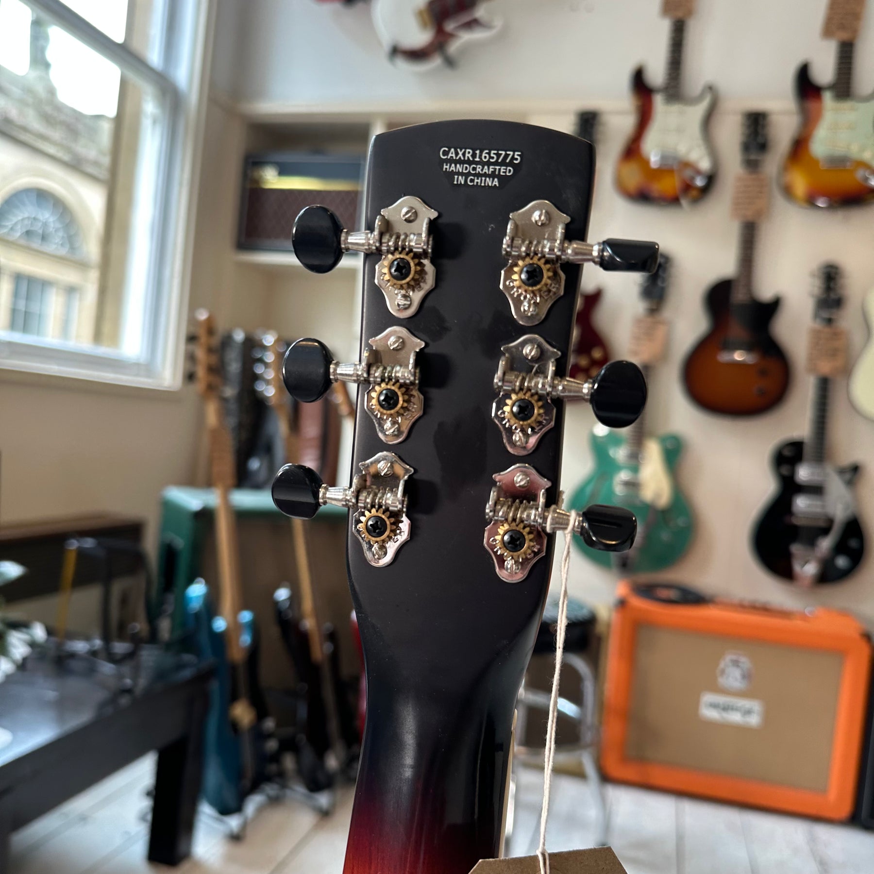 Gretsch G9220 Bobtail Round-Neck Resonator Guitar - 2-Color Sunburst - Preowned