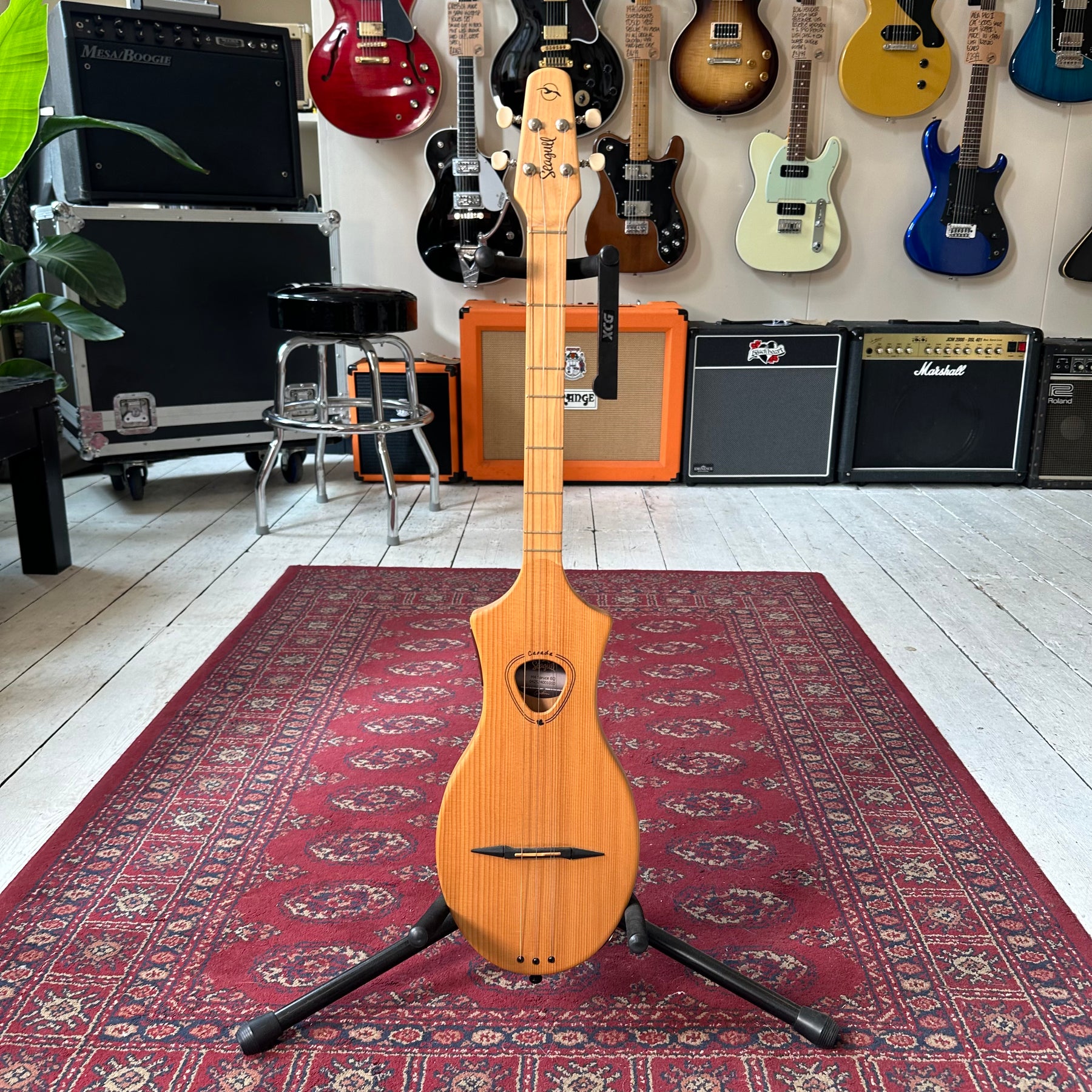 Seagull Electro Acoustic Guitar M4 ~ Natural Spruce - Preowned