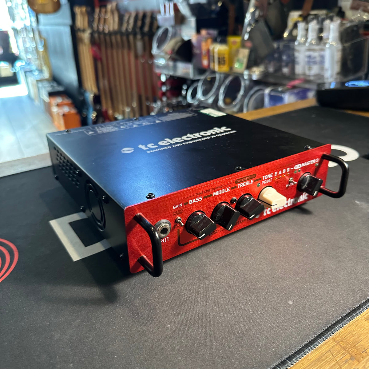 TC Electronic BH250 Bass Amp Head - Preowned