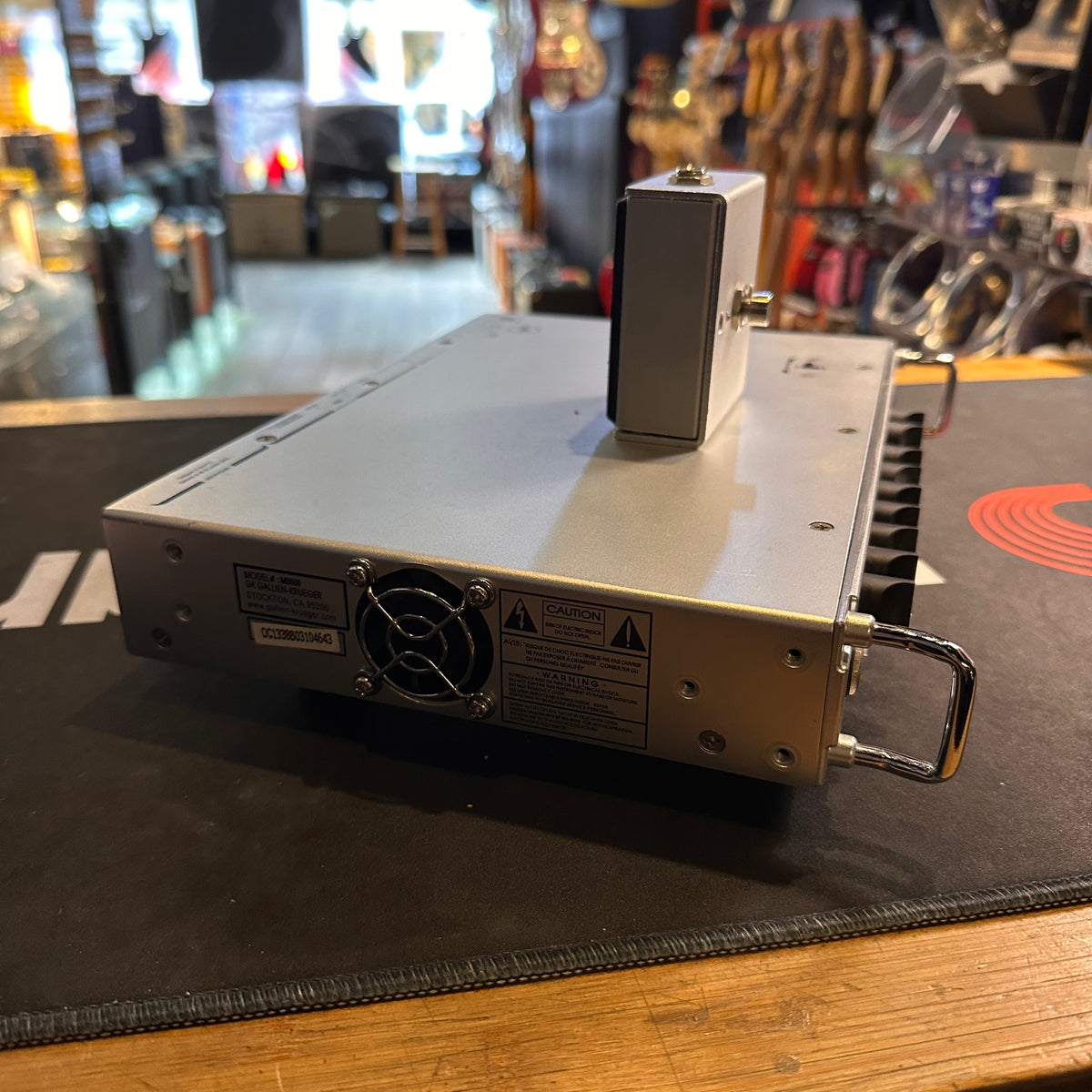 Gallien Krueger MB500 Amplifier Head With Footswitch - Preowned