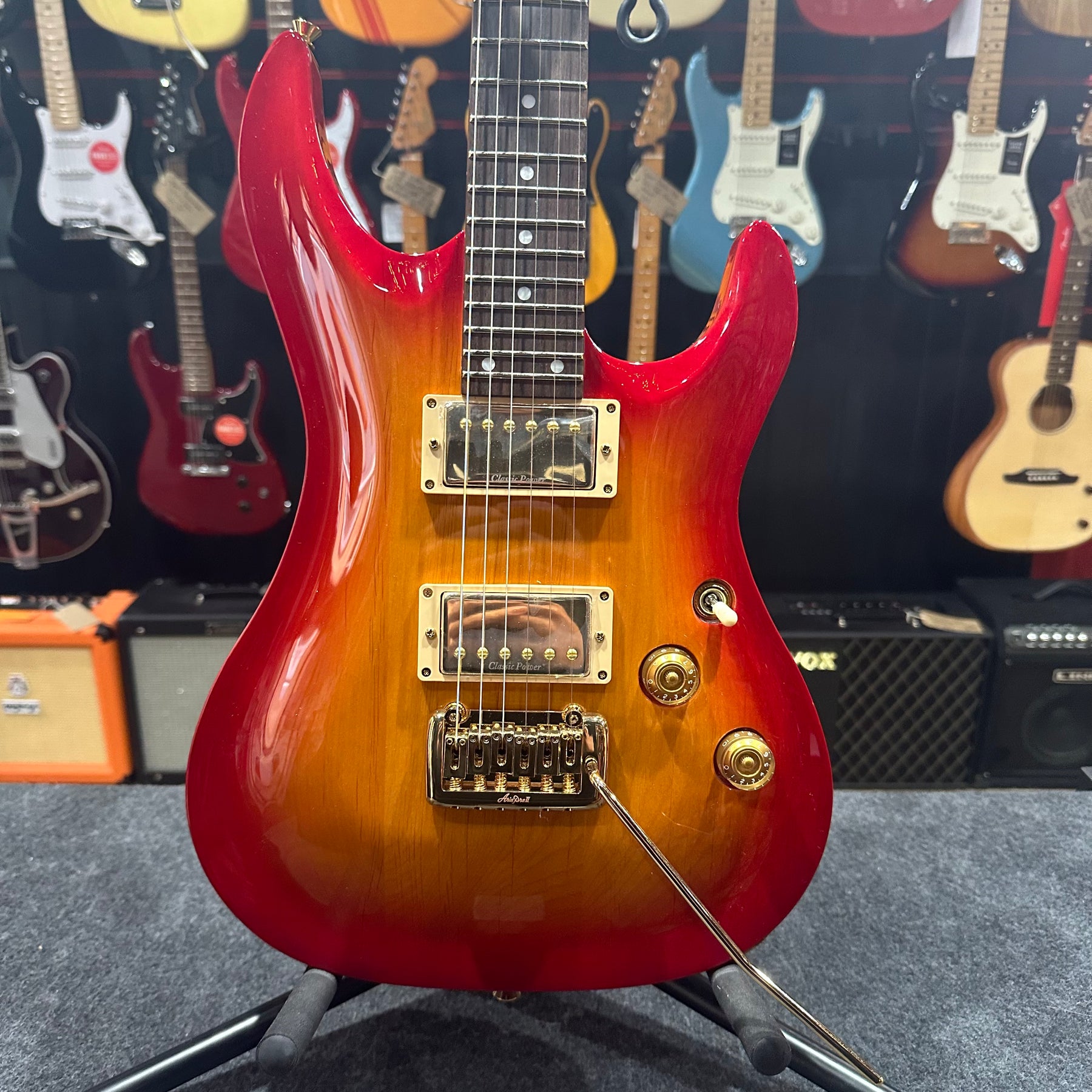 Aria MAC-ONE CS Cherry Sunburst electric guitar