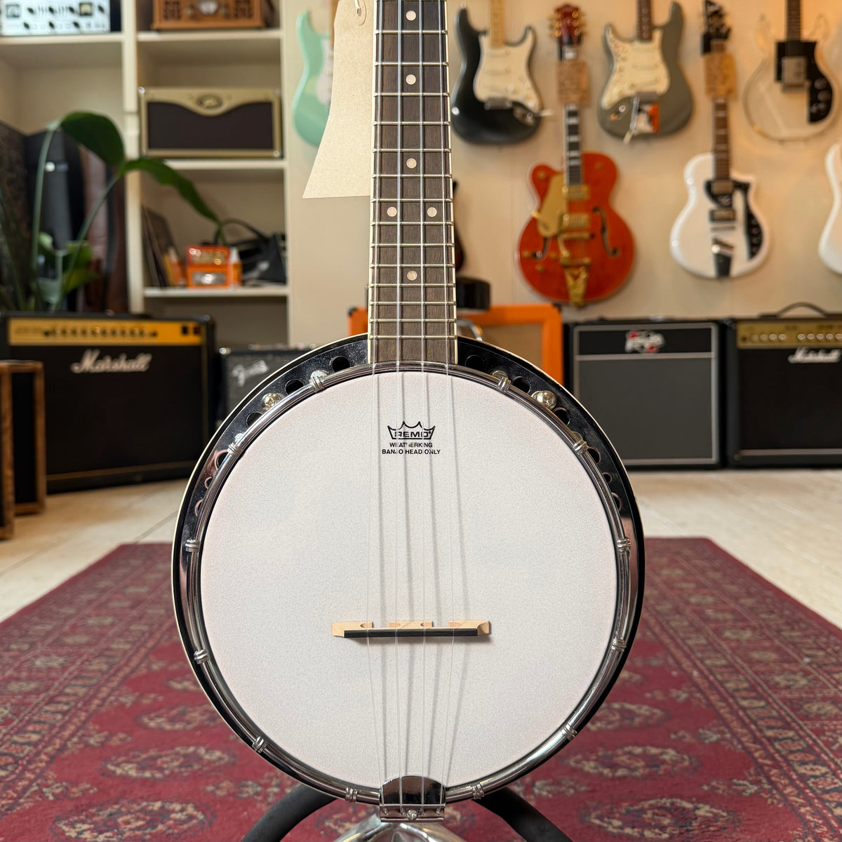 Barnes & Mullins Closed Back Banjo Ukulele - Preowned