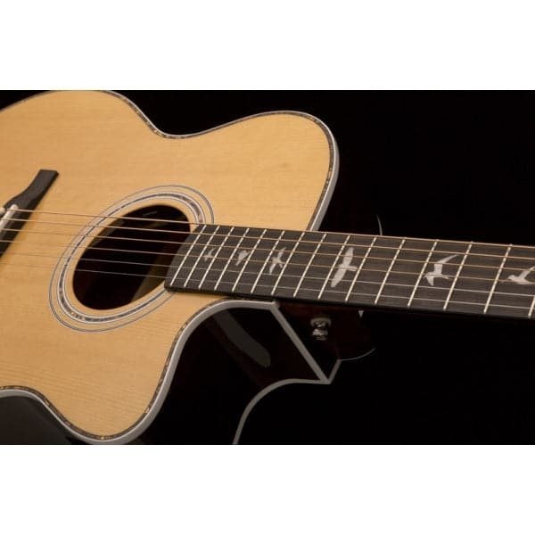 SE Angelus Cutaway A40E Electro AcousticPRS SE Angelus Cutaway A40E Electro Acoustic Guitar with Hard Case
