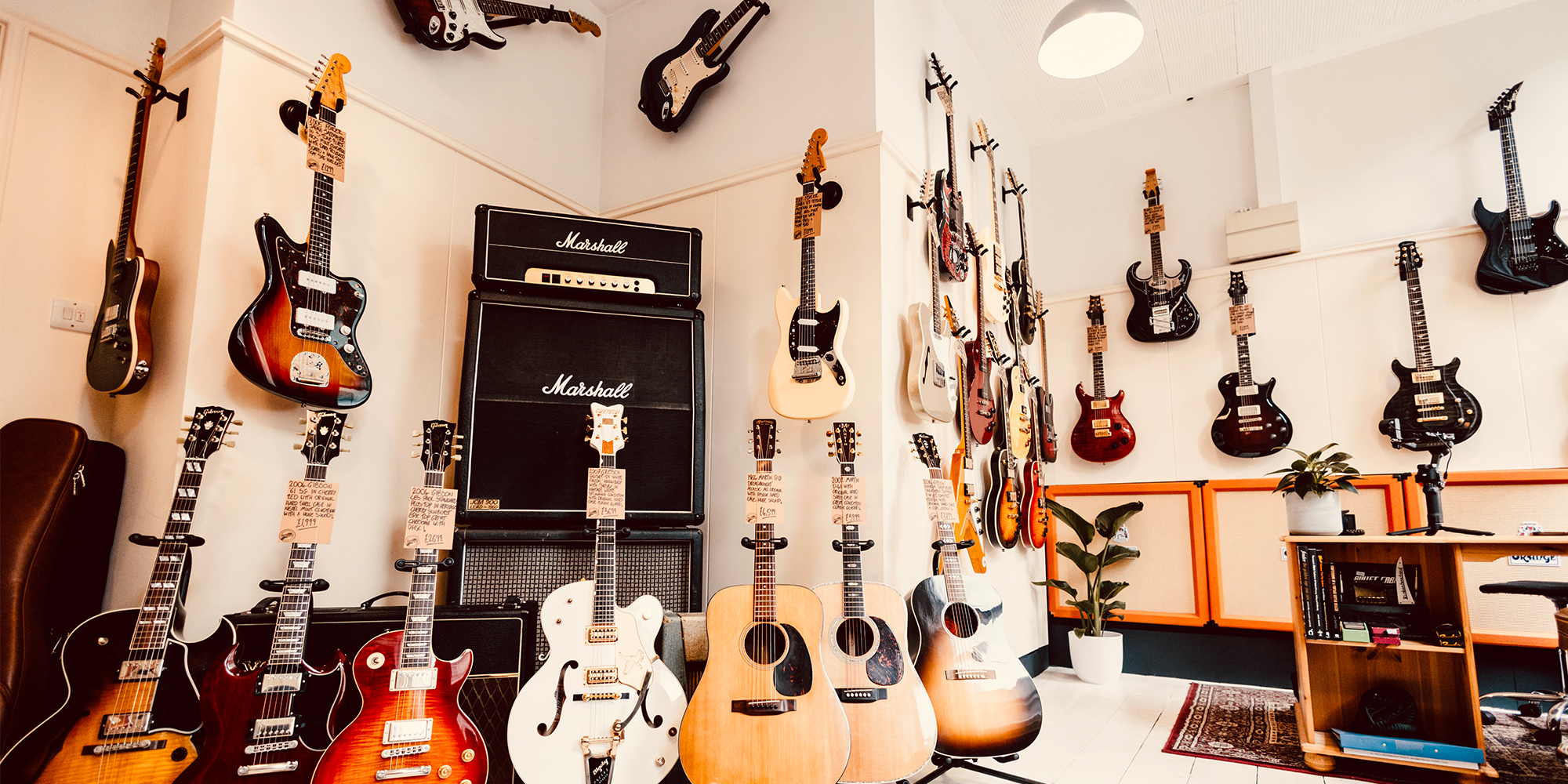 Pre-Owned, Used and Second Hand Guitars