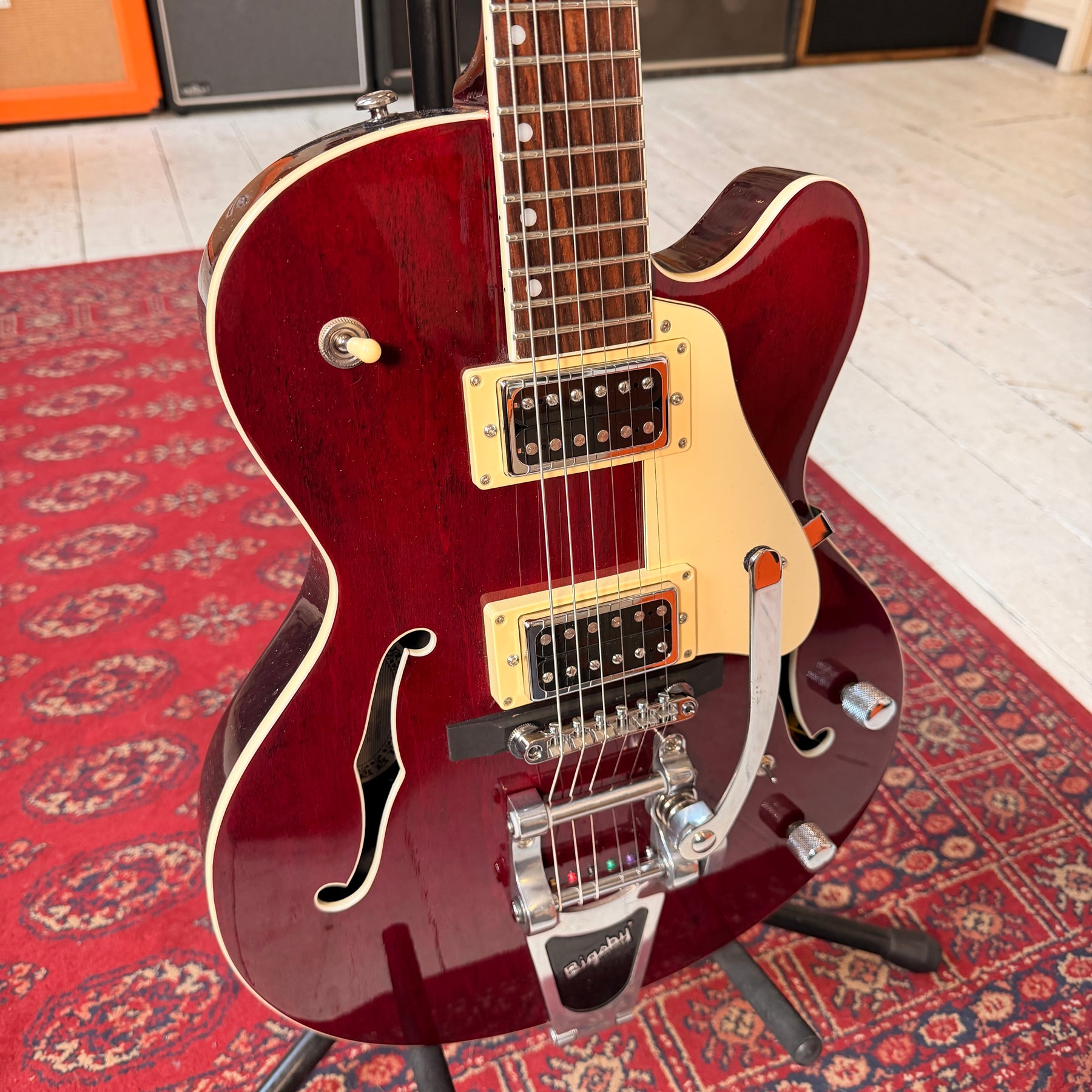 Aria Pro II FA-81 - Red - Preowned