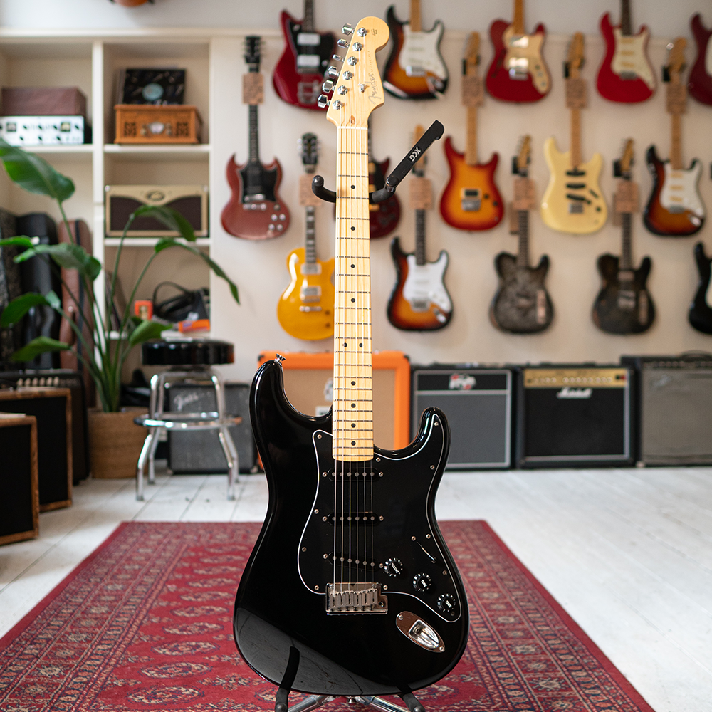 2005 Fender USA Standard Stratocaster - Black with Original Hard Case - Preowned