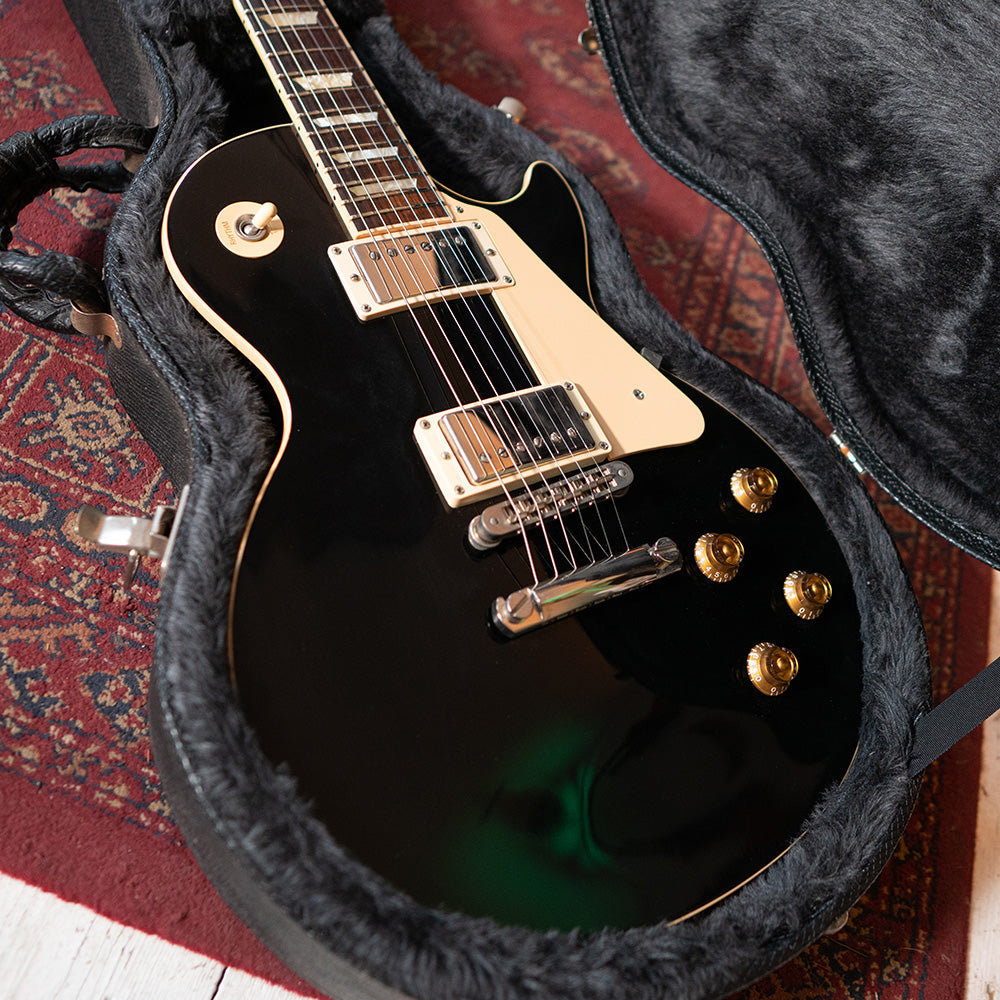 2005 Gibson Les Paul Standard W/OHSC - Ebony - Preowned