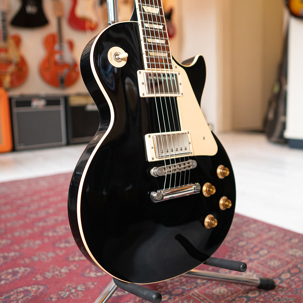 2005 Gibson Les Paul Standard W/OHSC - Ebony - Preowned