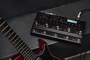 NU-X Trident Amp Simulator & Multi-FX Pedal