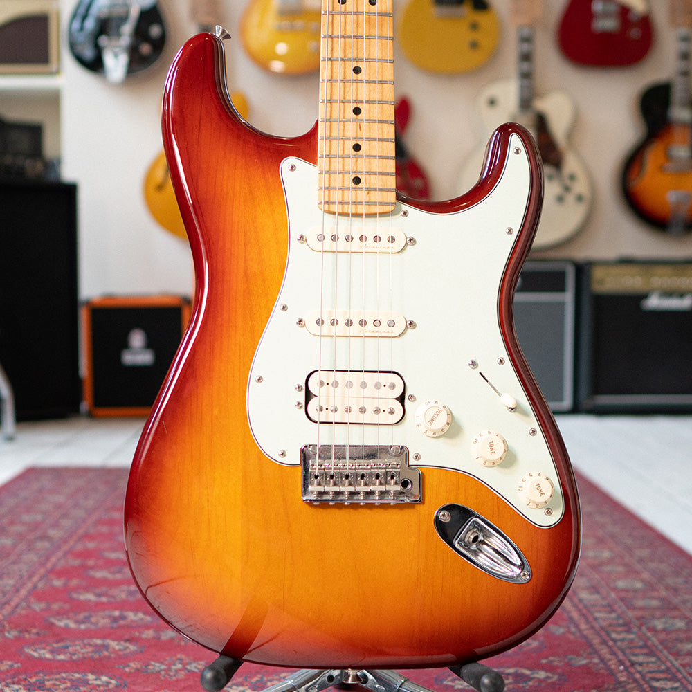 2016 Fender Deluxe Stratocaster HSS Sienna Sunburst - Gig Bag - Preowned