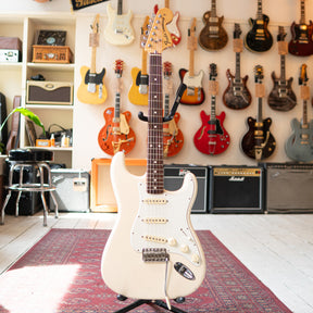 2011 Fender Classic Series '70s Stratocaster - Olympic White - Preowned