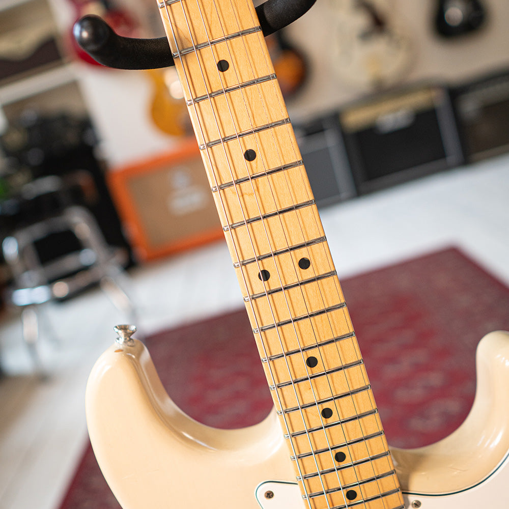 2003 Fender USA Highway One Stratocaster - Honey Blonde - Preowned
