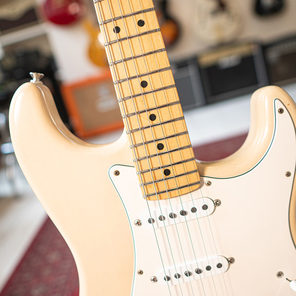 2003 Fender USA Highway One Stratocaster - Honey Blonde - Preowned