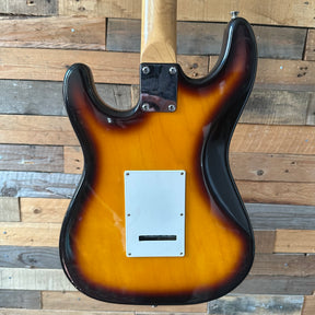 Vantage Stratocaster Copy - Sunburst - Preowned