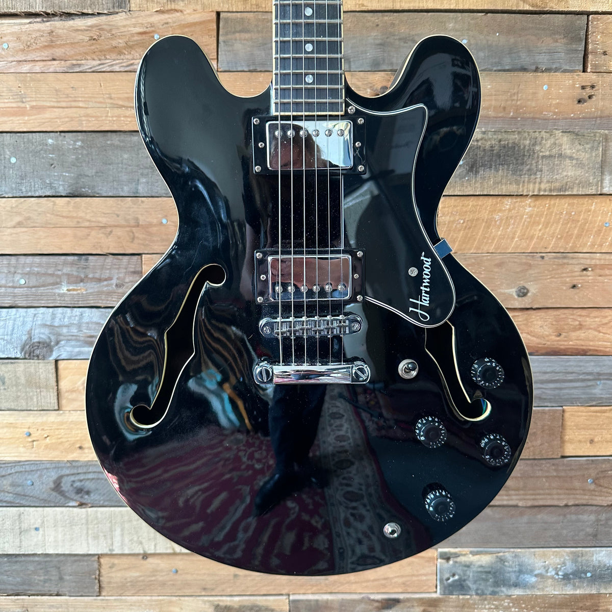 Hartwood ES335 Style - Black - Preowned