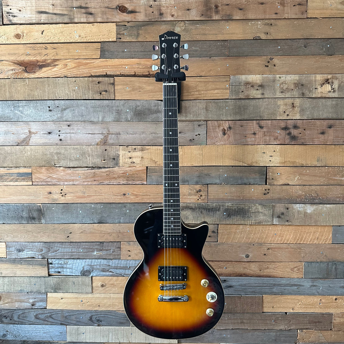Donner Les Paul Style Electric Guitar - Tobacco Burst - Preowned