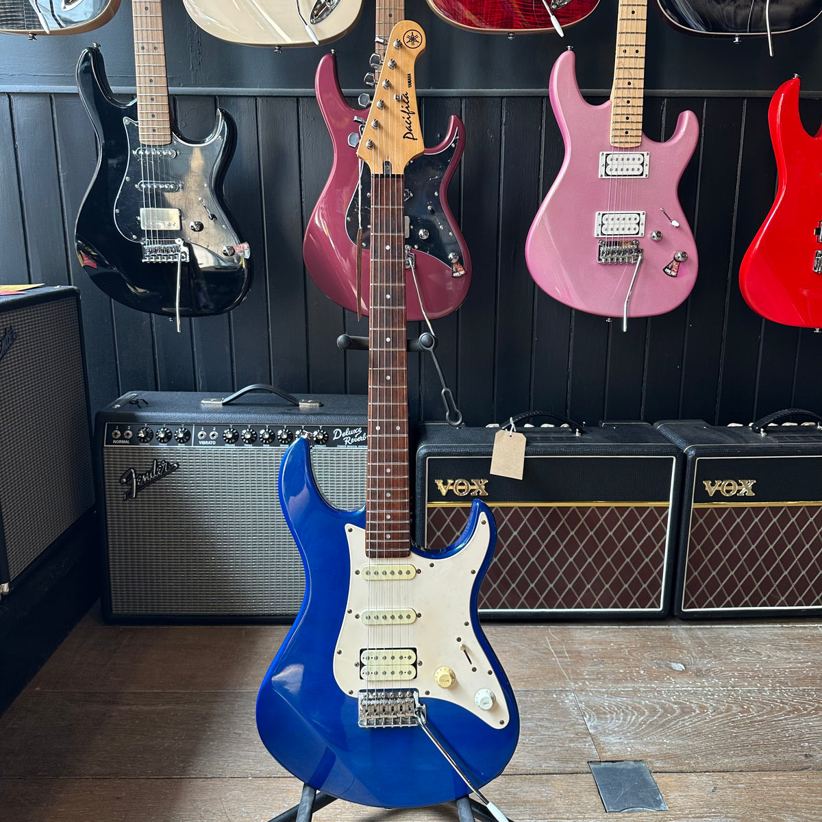 Yamaha Pacifica Electric Guitar - Metallic Blue - Preowned