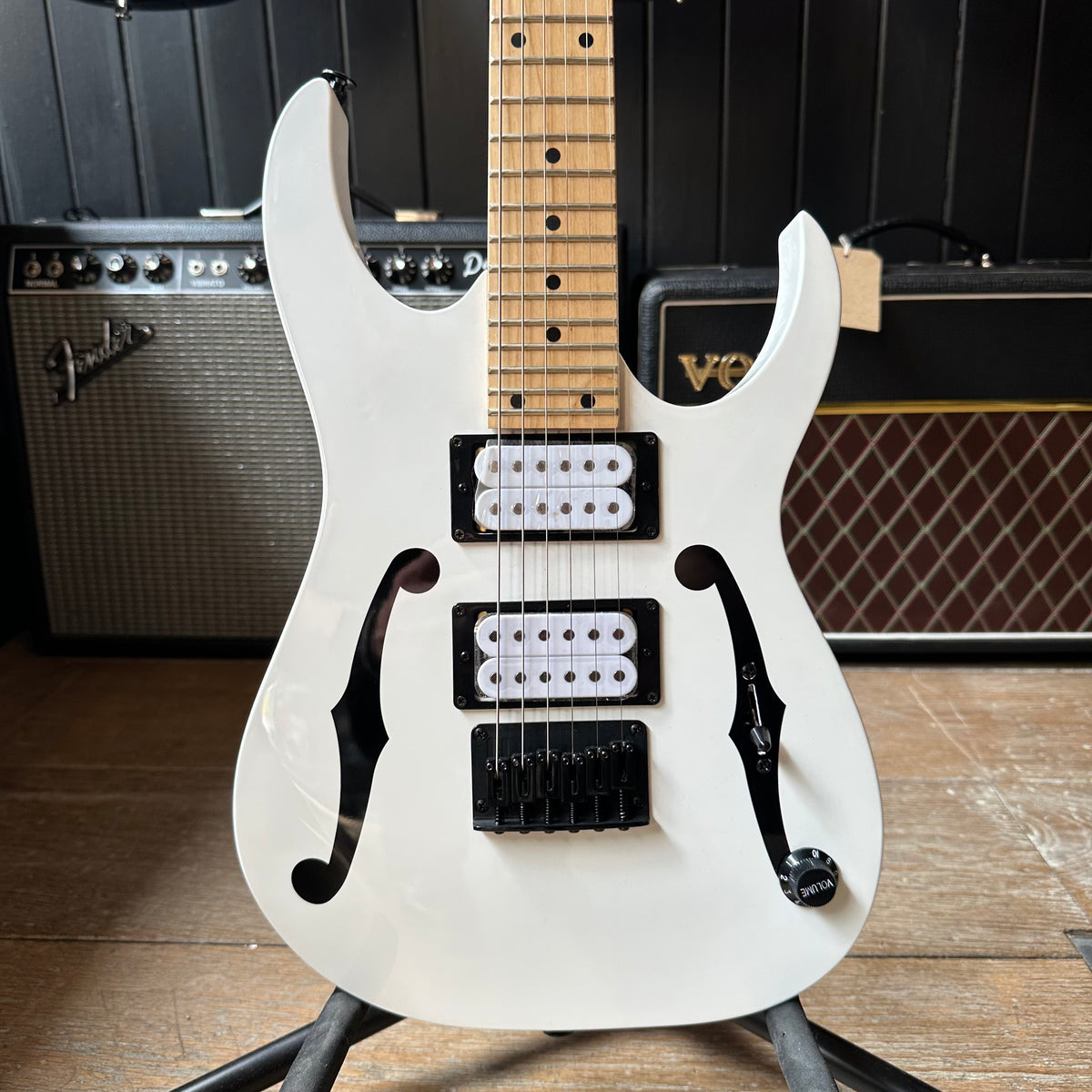 Ibanez PGMM31 Paul Gilbert Mikro Guitar - Artic White - Preowned