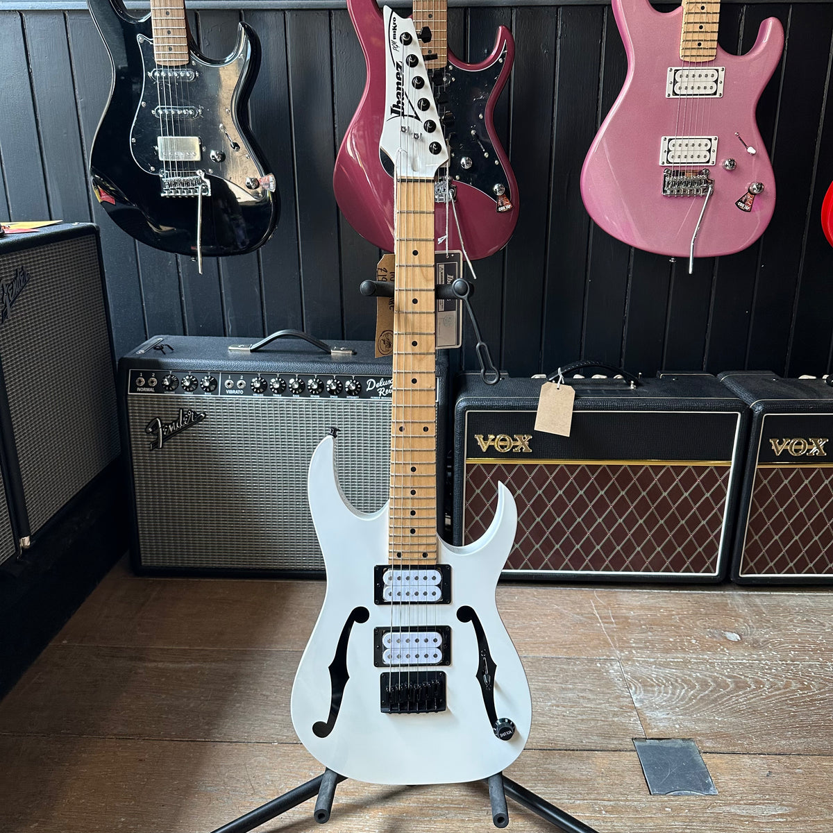 Ibanez PGMM31 Paul Gilbert Mikro Guitar - Artic White - Preowned