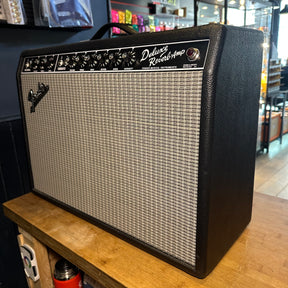Fender '65 Deluxe Reverb Amp - 22 Watt Valve Combo - Preowned