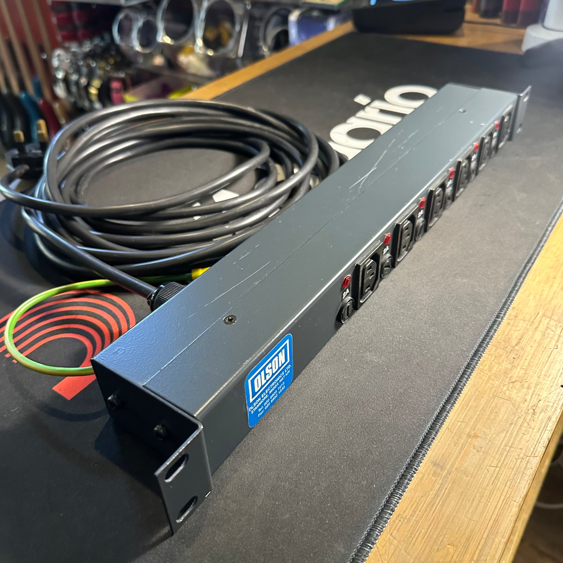 OLSON 6 Way Rack Power Distributor - Preowned