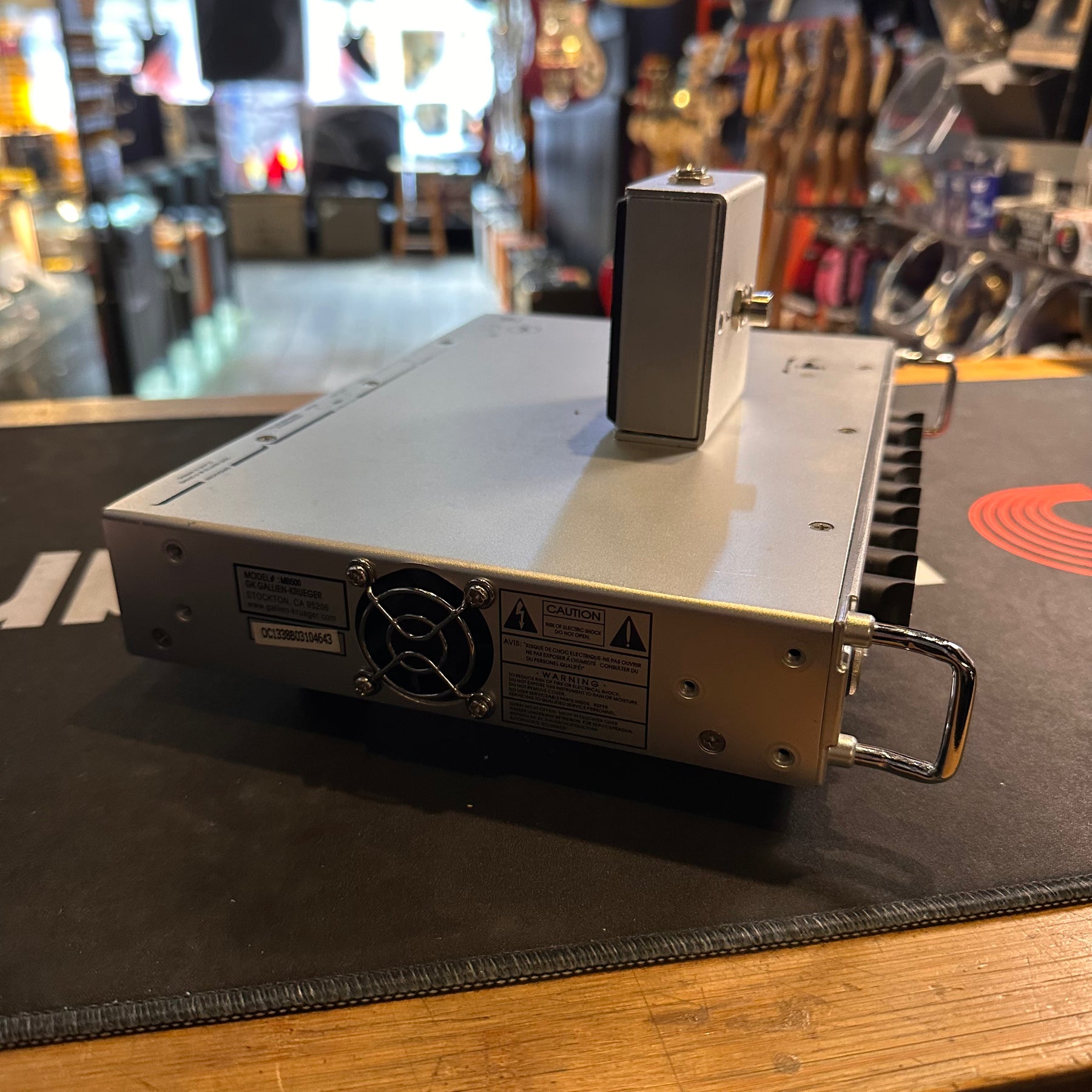 Gallien Krueger MB500 Amplifier Head With Footswitch - Preowned