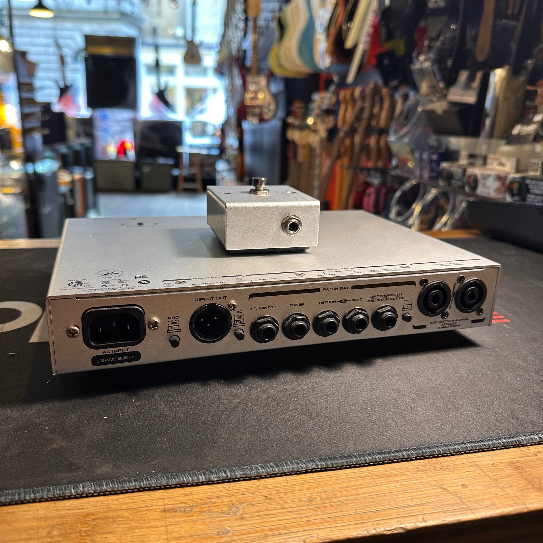 Gallien Krueger MB500 Amplifier Head With Footswitch - Preowned