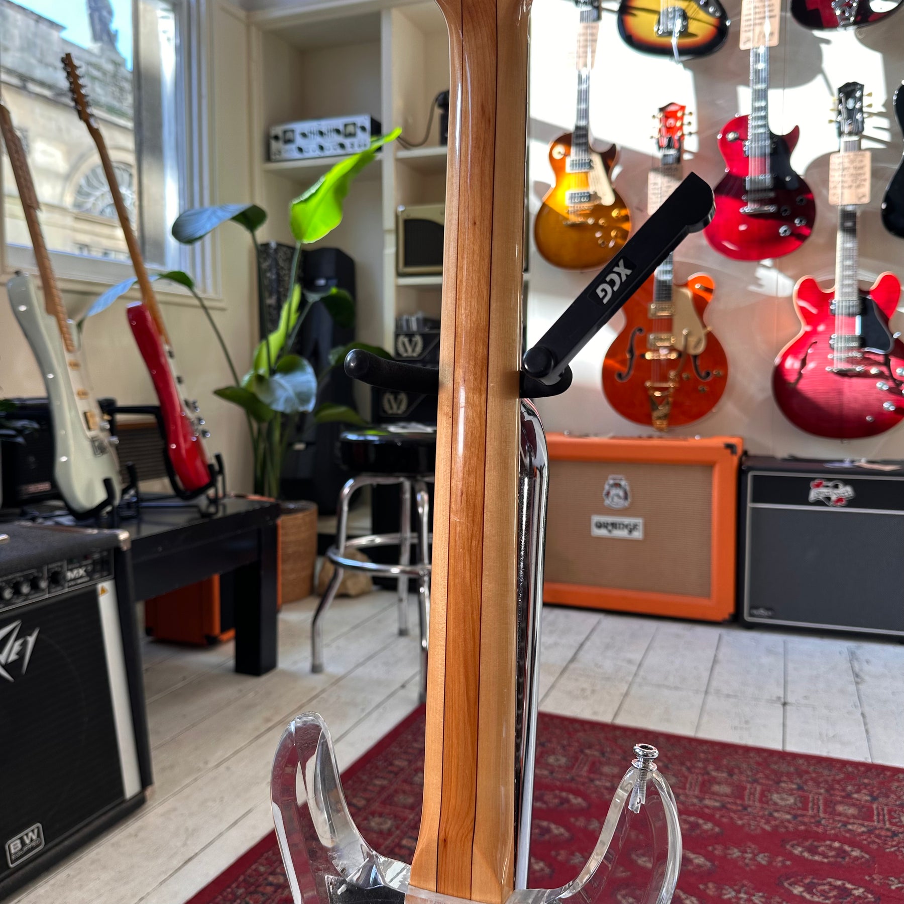 1970's Univox UHS1 Acrylic Dan Armstrong Clone - Hard Case - Preowned