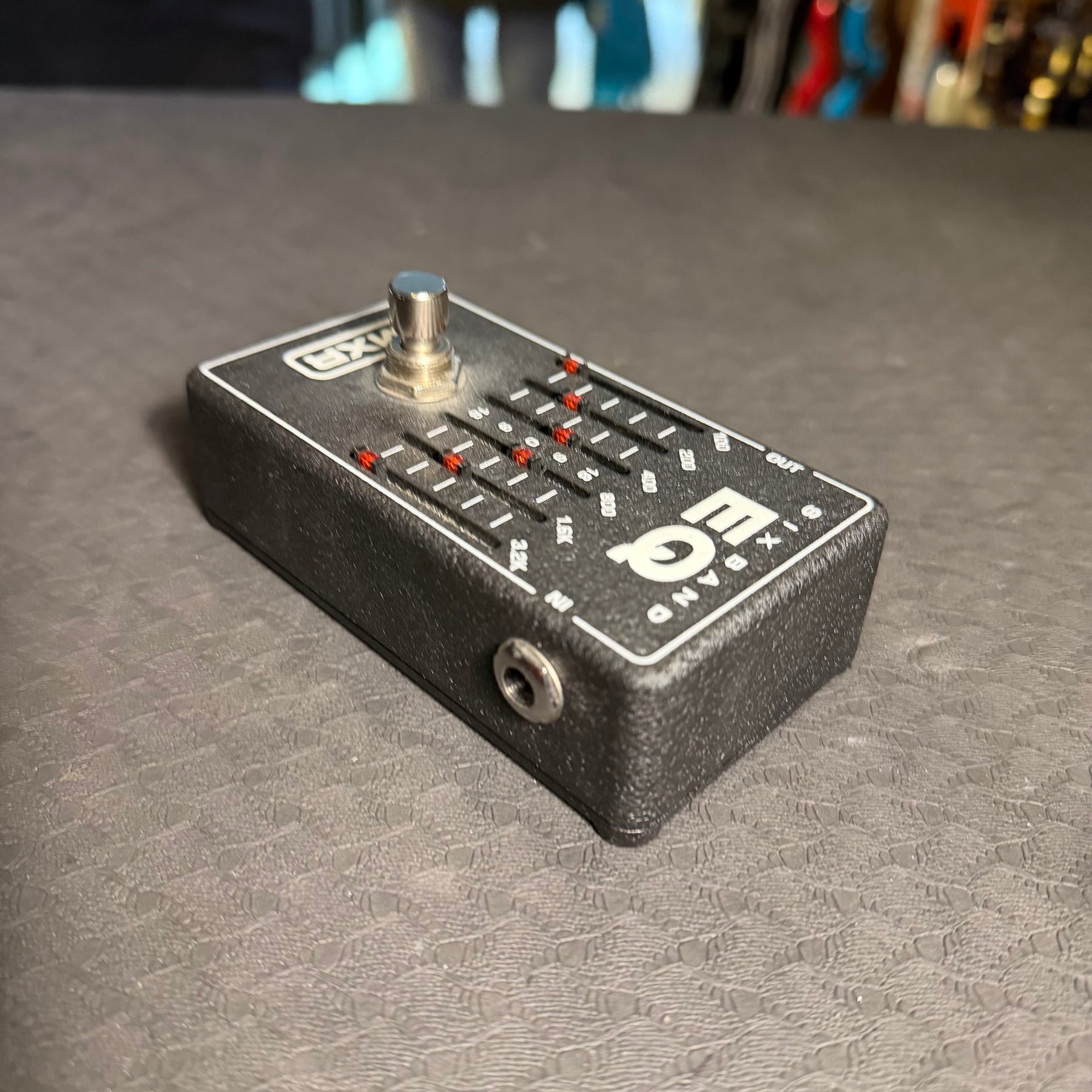 MXR M-109 Six Band EQ  Effects Pedal - Preowned