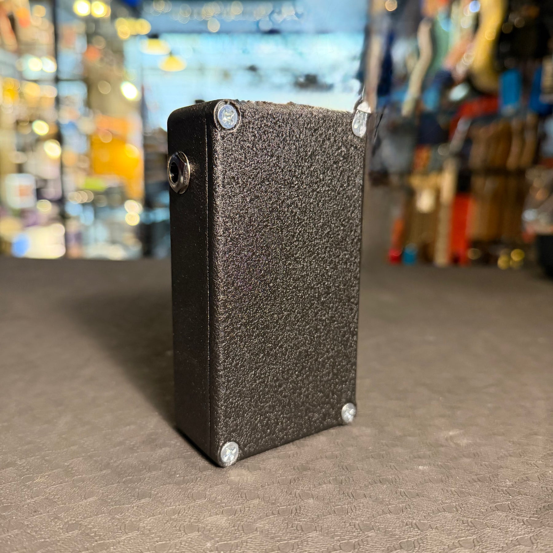 MXR M-109 Six Band EQ  Effects Pedal - Preowned