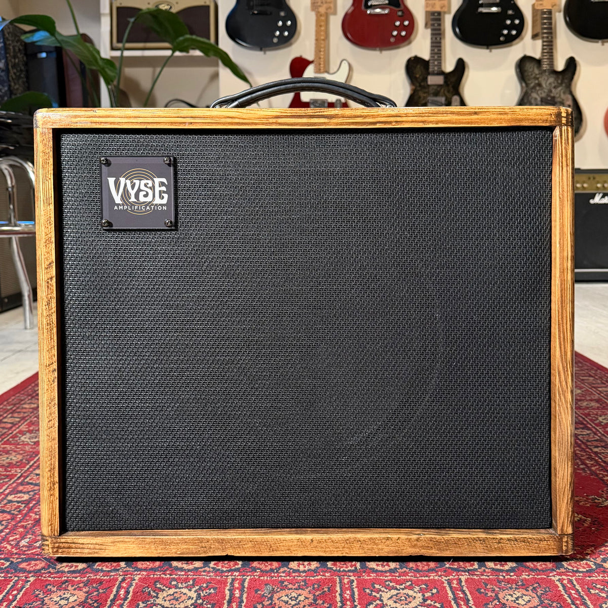 Vyse Amplification Bulldog - 15w Handwired Valve Combo Electric Guitar Amplifier