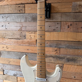 Raypierre Saffire Protone 3000 Electric Guitar - White - Preowned
