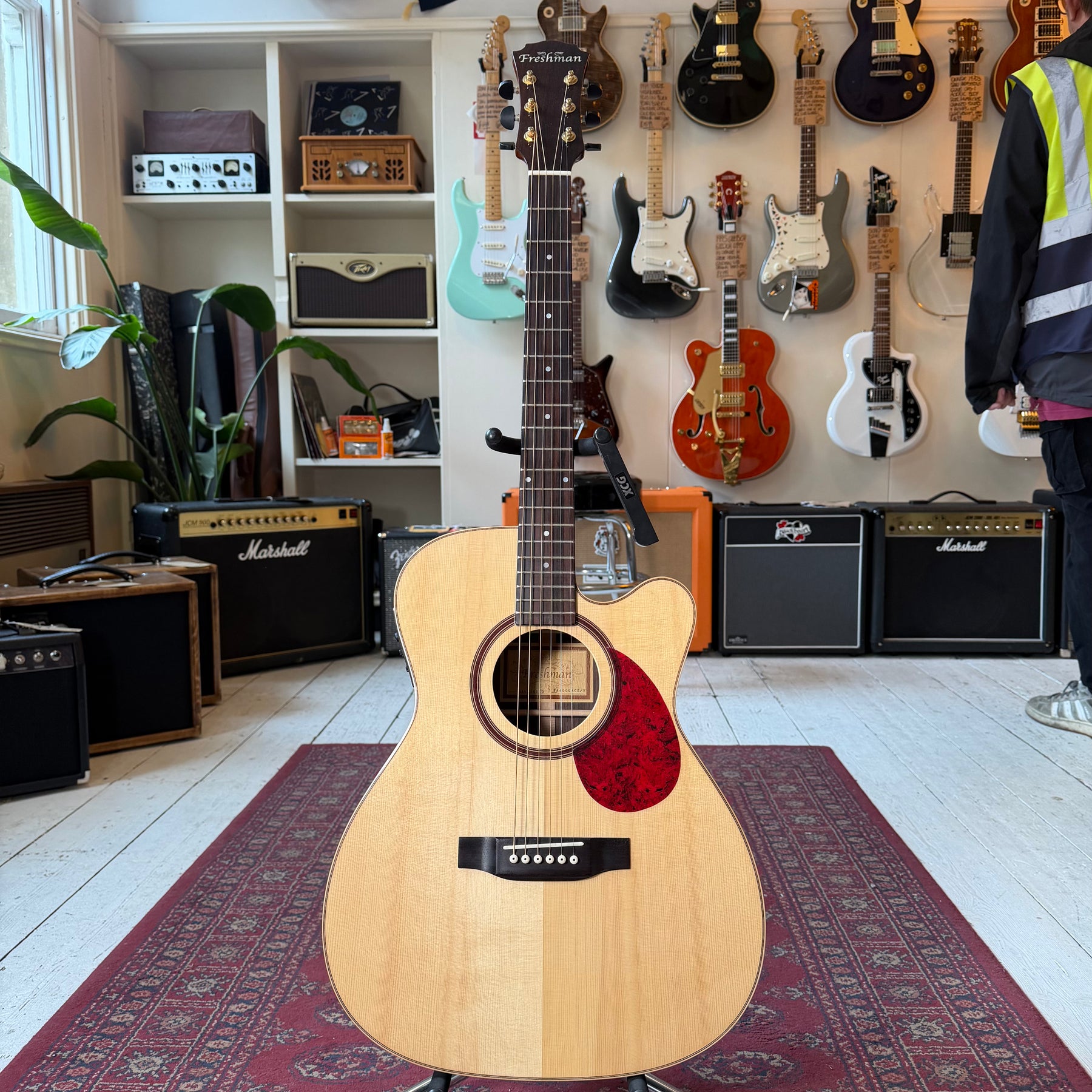 Freshman Electro Acoustic Guitar All Solid - Natural - Preowned