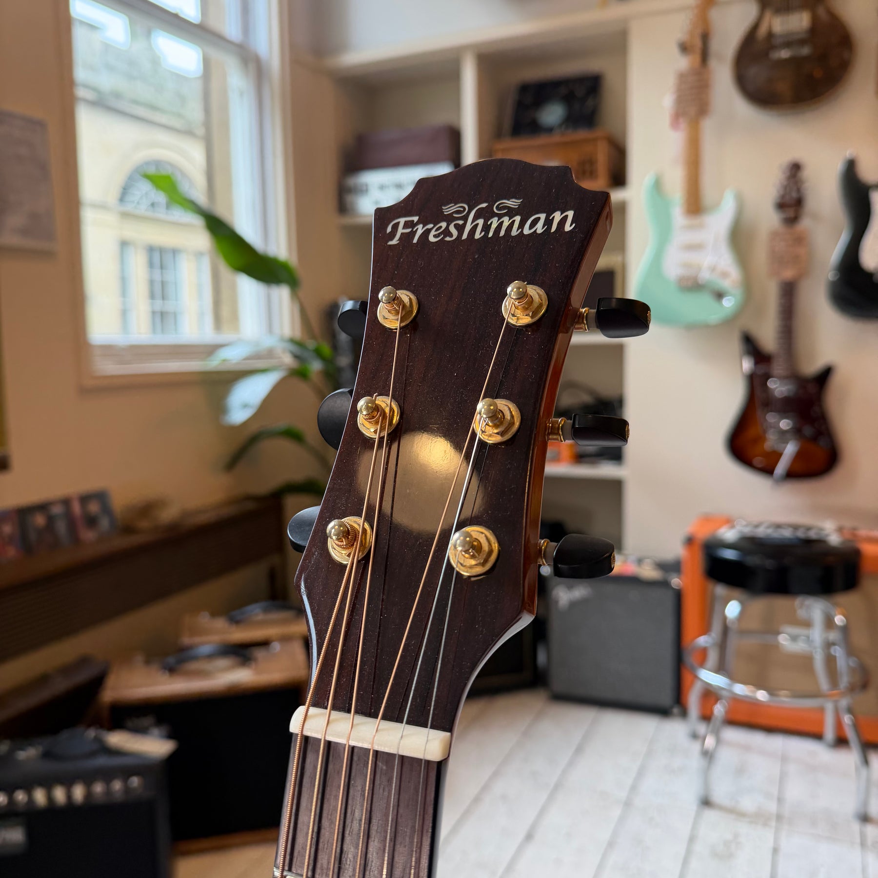 Freshman Electro Acoustic Guitar All Solid - Natural - Preowned