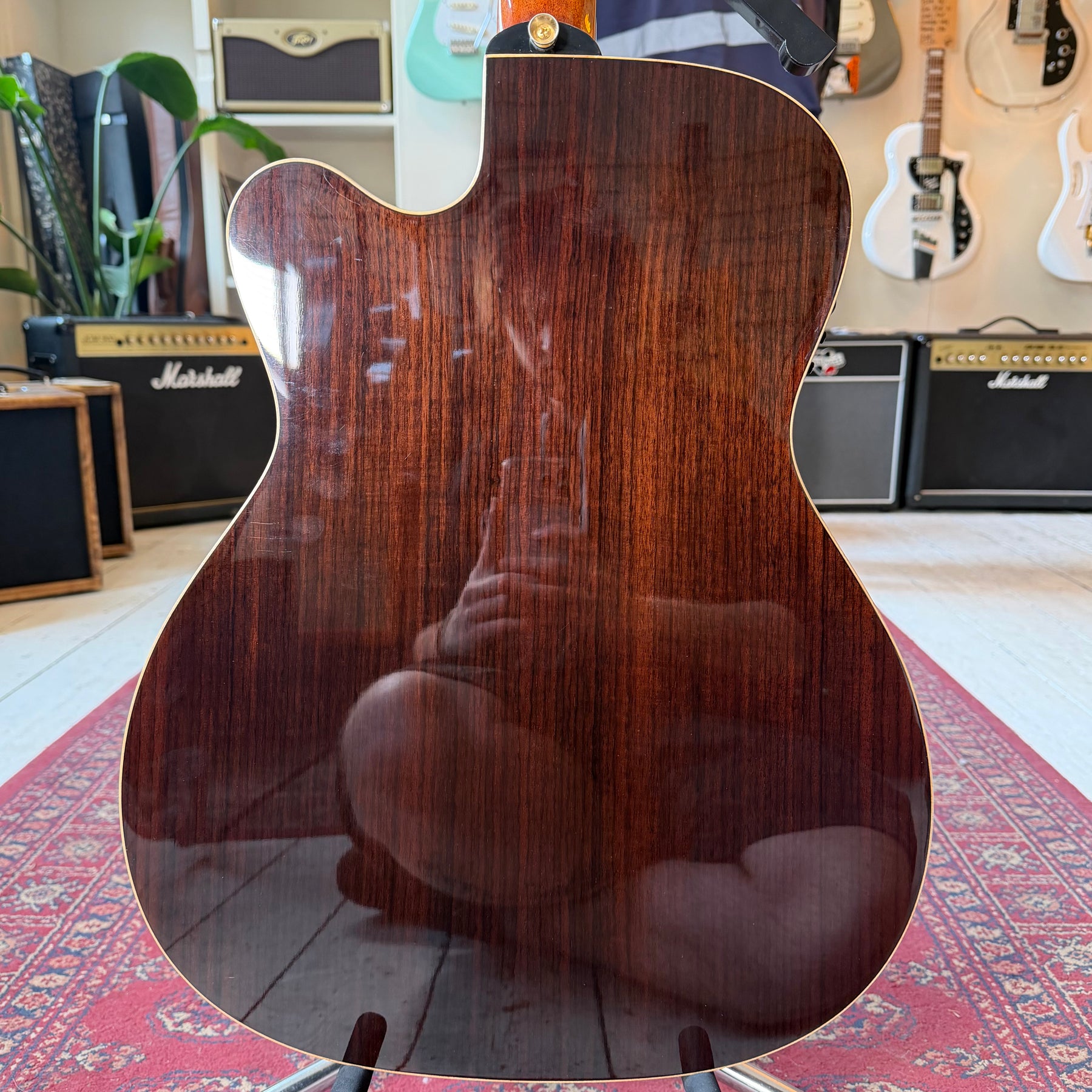 Freshman Electro Acoustic Guitar All Solid - Natural - Preowned