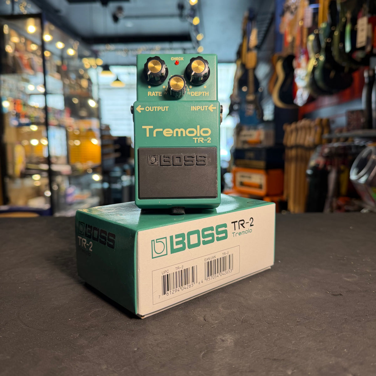 BOSS TR-2 Tremolo Effects Pedal With Box - Preowned