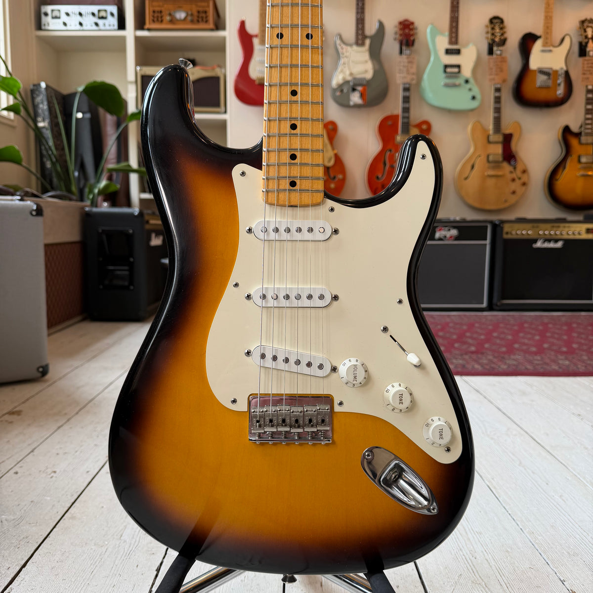2010 Fender Custom Shop '56 Hardtail Stratocaster NOS With OHSC And Candy - 2 Tone Sunburst - Preowned