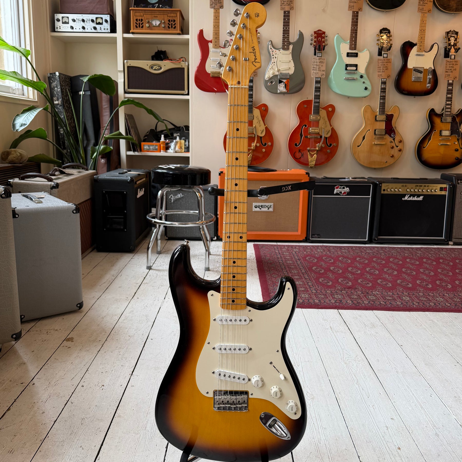 2010 Fender Custom Shop '56 Hardtail Stratocaster NOS With OHSC And Candy - 2 Tone Sunburst - Preowned