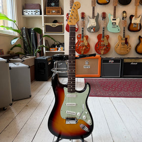2016 Fender Custom Shop '59 Ressue NOS With OHSC And Candy - 3 Tone Sunburst - Preowned